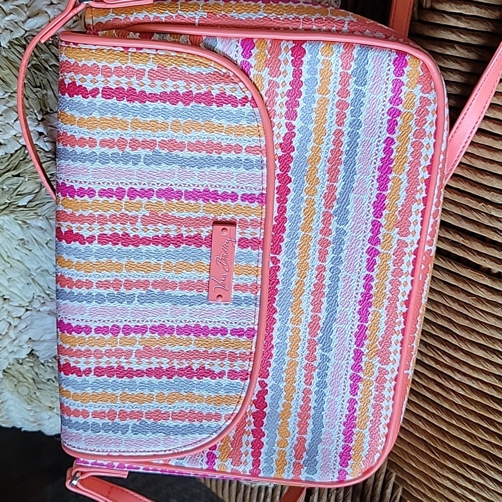 NWOT, Vera Bradley pastel dots crossbody bag.